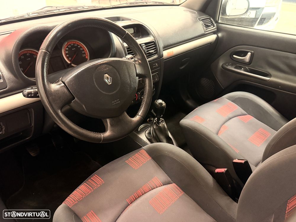 Renault Clio 1.2 16V Extreme - 5