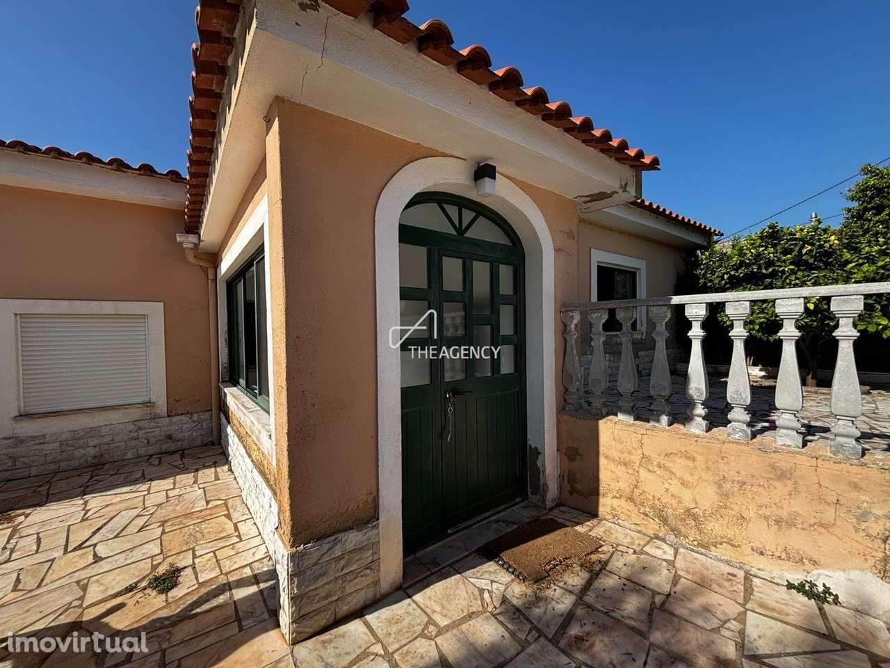 Moradia T3 para Renovar no Estoril com Terreno - Grande imagem: 4/23