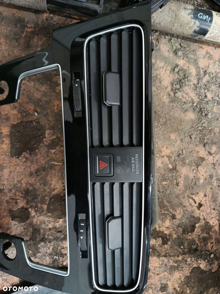 VW GOLF VII RAMKA RADIA NAWIEWU 5G1.815.736 - 1