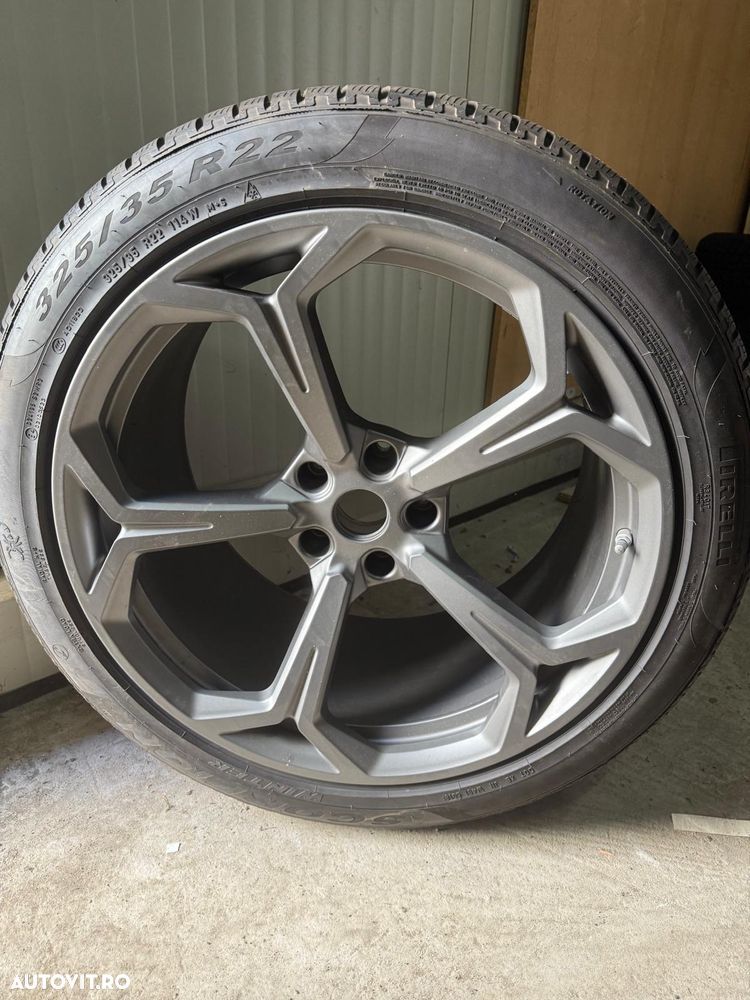 Jante originale Lamborghini Urus pe 22" anvelope  iarnă