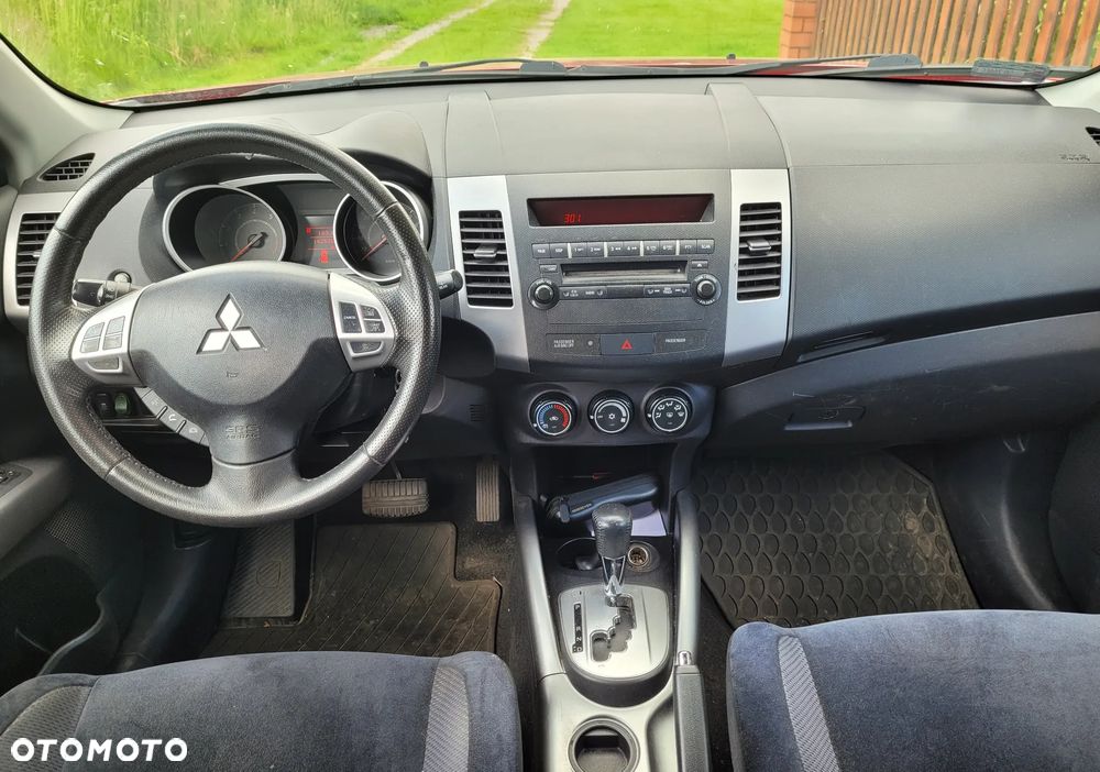 Mitsubishi Outlander 2.4 Invite CVT - 9