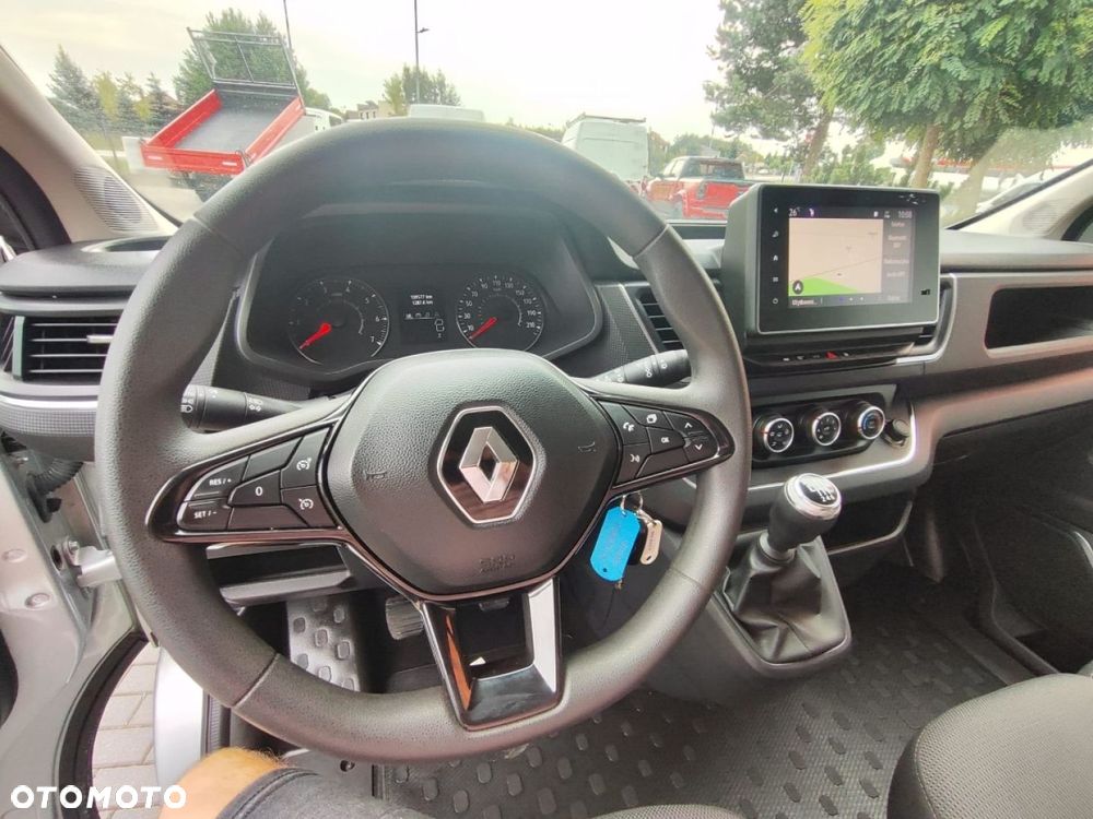 Renault Trafic - 18