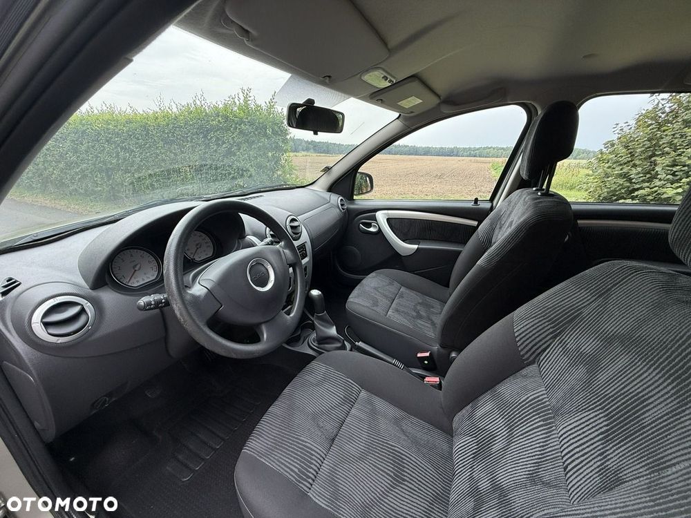 Dacia Sandero 1.2 16V 75 Celebration - 4
