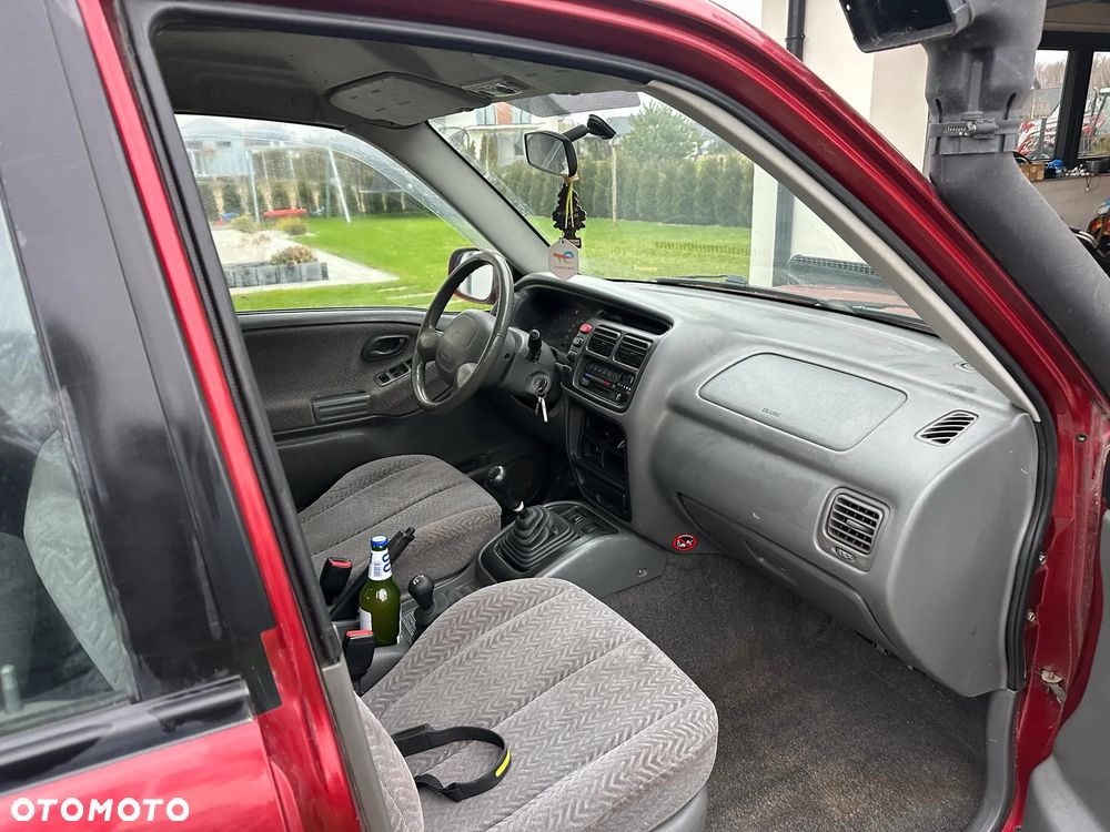 Suzuki Grand Vitara 2.0 TDi - 7