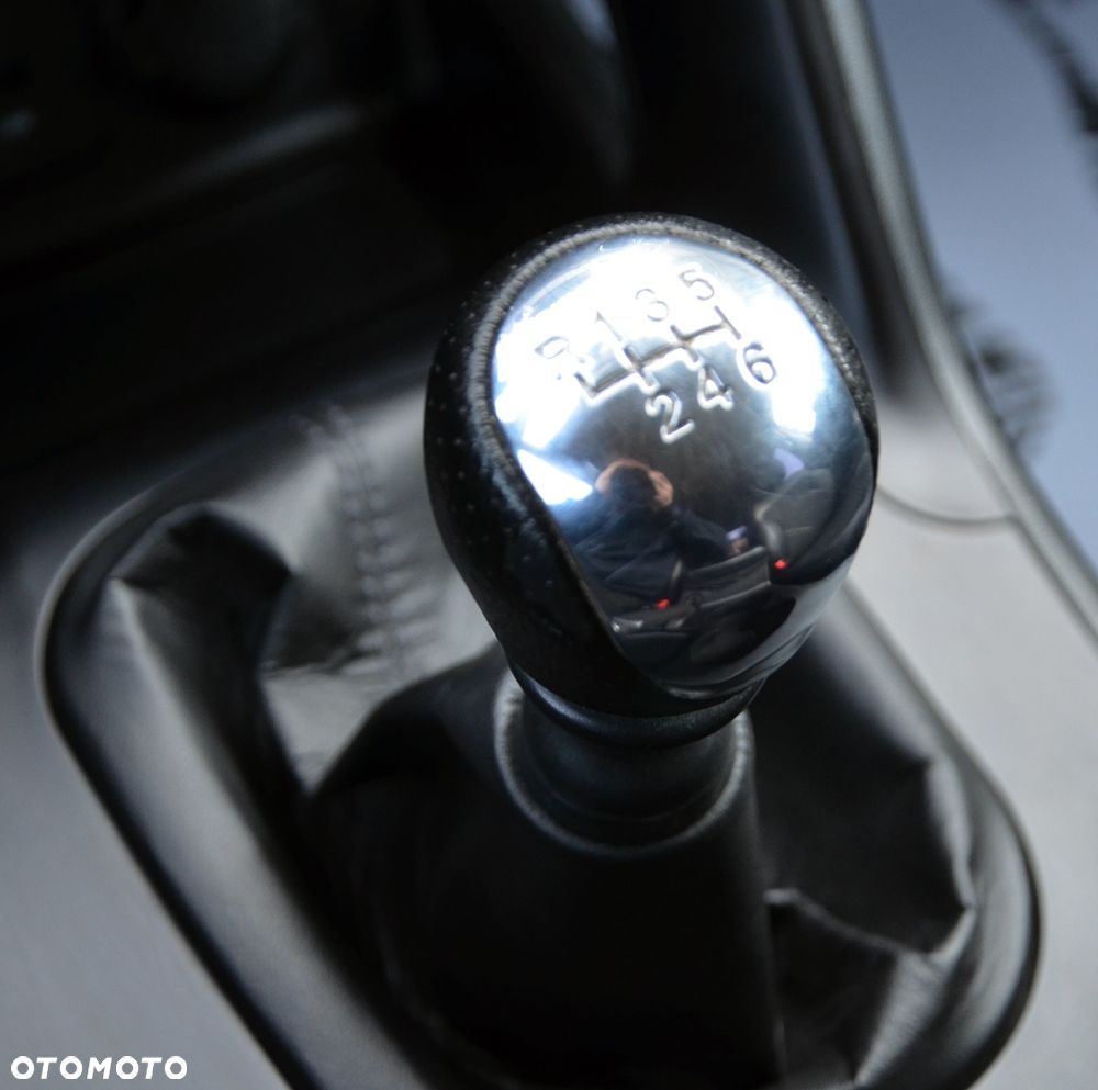 Hyundai ix35 2.0 CRDi 2WD Style - 19