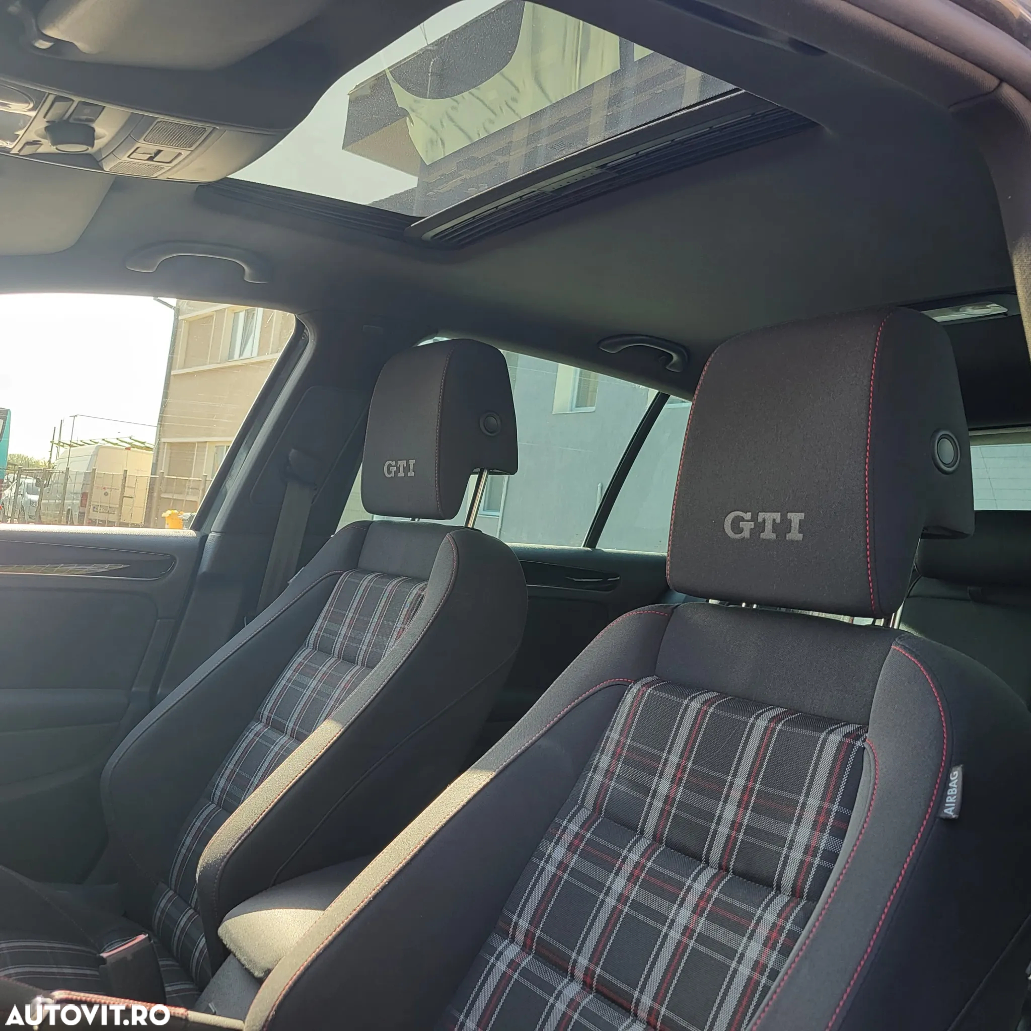 Volkswagen Golf 2.0 TSI GTI - 19
