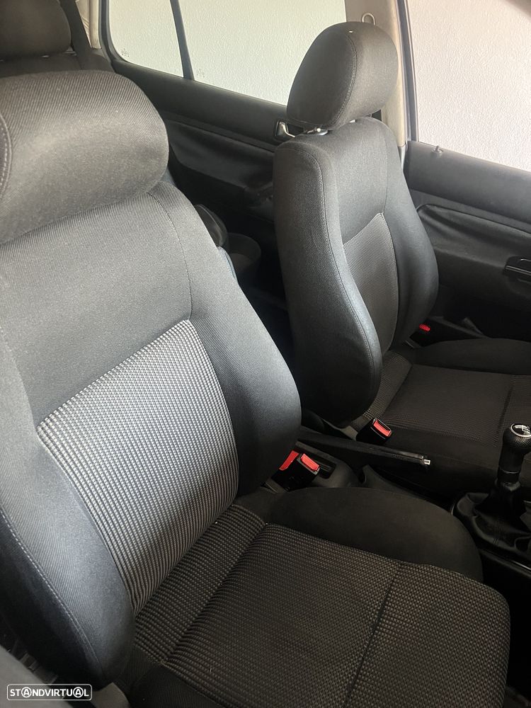 VW Golf 1.9 TDi Highline - 6