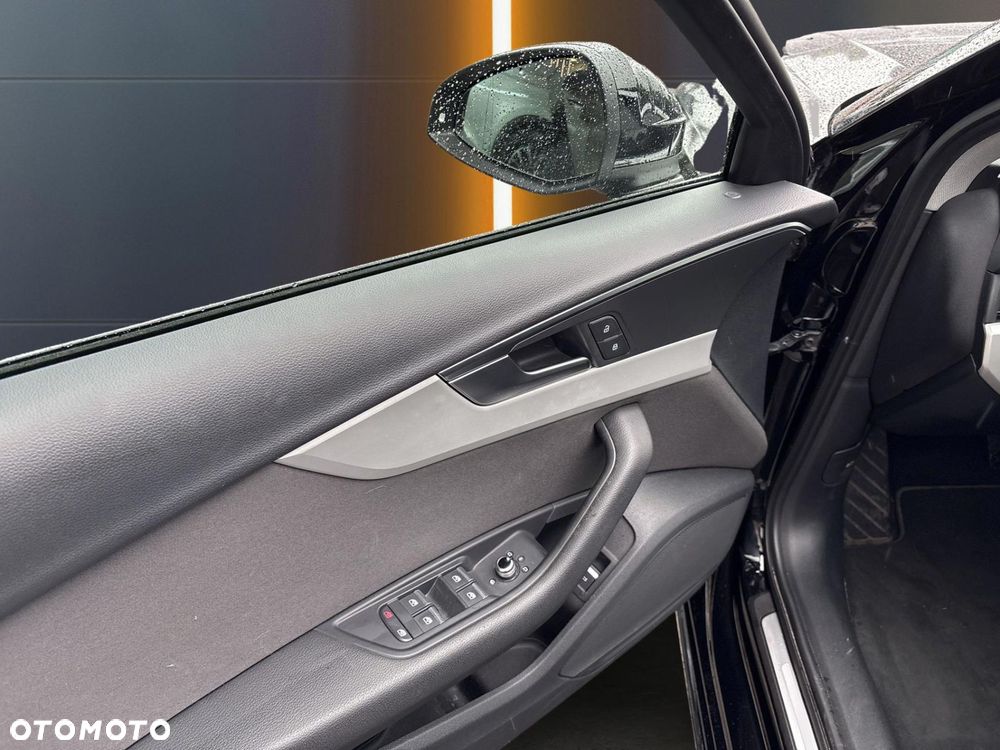 Audi A4 Limousine - 10