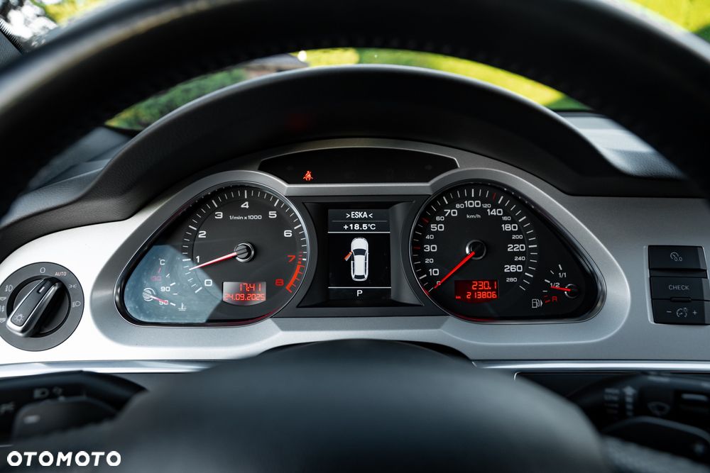 Audi A6 Avant 3.0 TFSI quattro tiptronic - 30