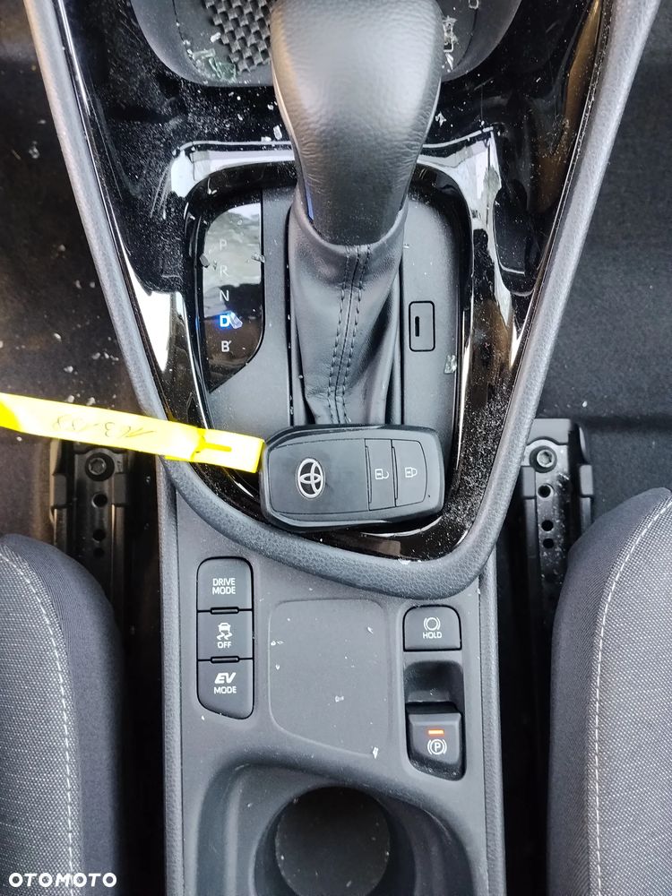 Toyota Yaris - 6