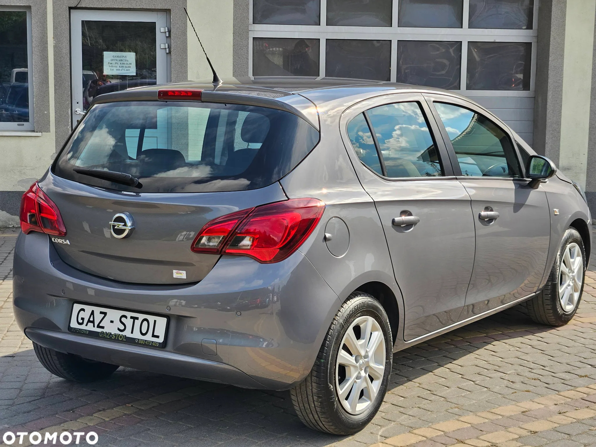 Opel Corsa 1.4 16V Cosmo - 13
