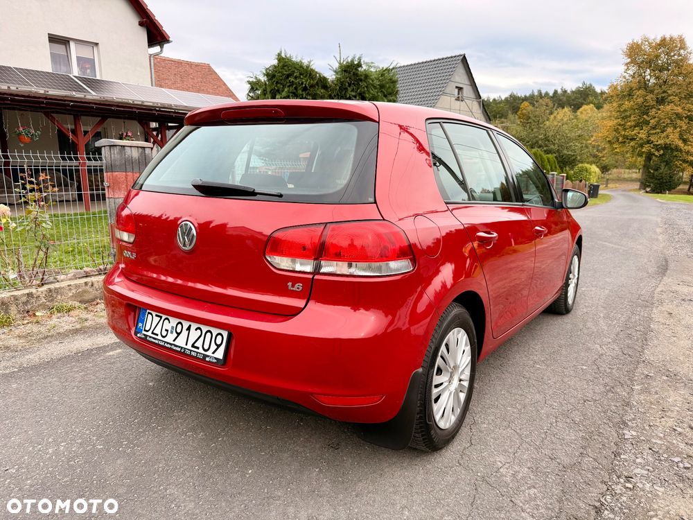 Volkswagen Golf 1.6 Comfortline - 4