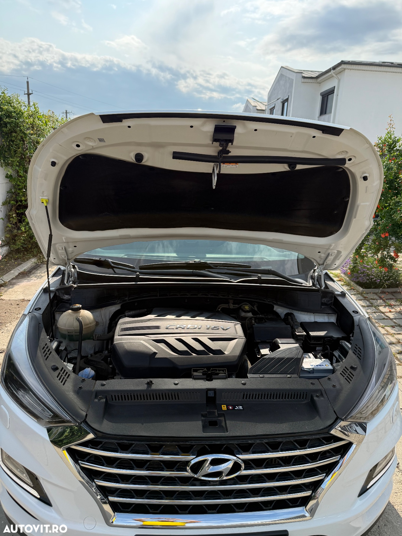 Hyundai Tucson 2.0 CRDI 4WD 8AT Luxury - 4