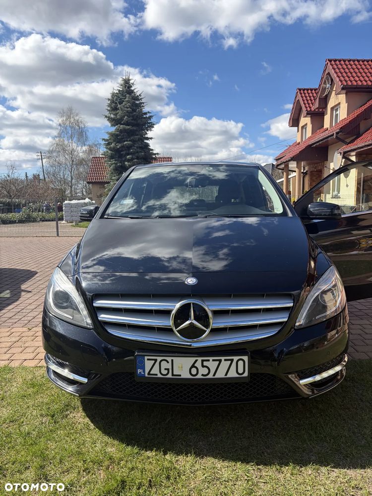 Mercedes-Benz Klasa B 180 d Edition - 1