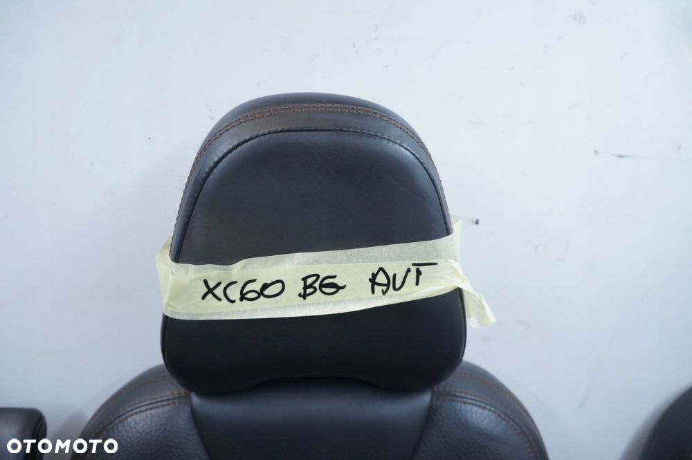komplet fotele kanapa przód tył skóra przednie tylne wnętrze volvo xc60 i - 9