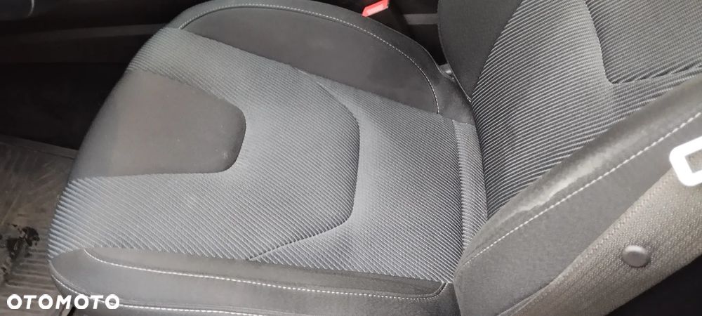 Ford Mondeo 2.0 TDCi Titanium - 24