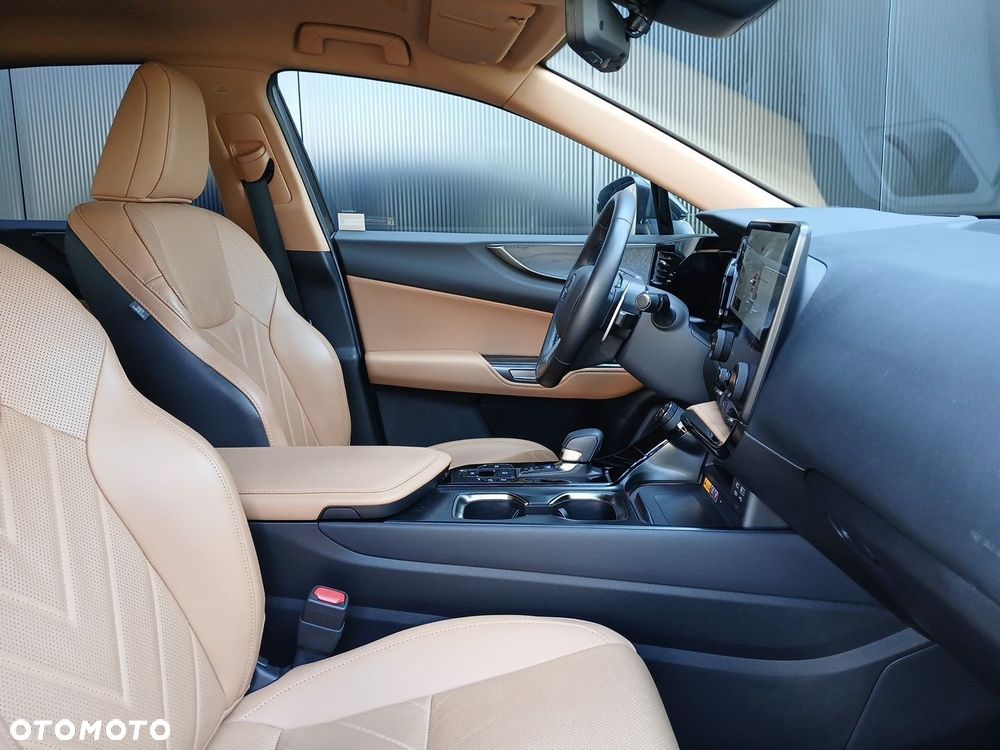 Lexus NX 350h Omotenashi AWD - 26
