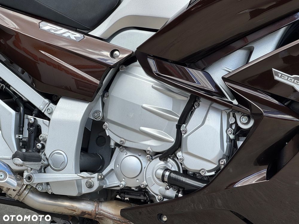 Yamaha FJR - 11