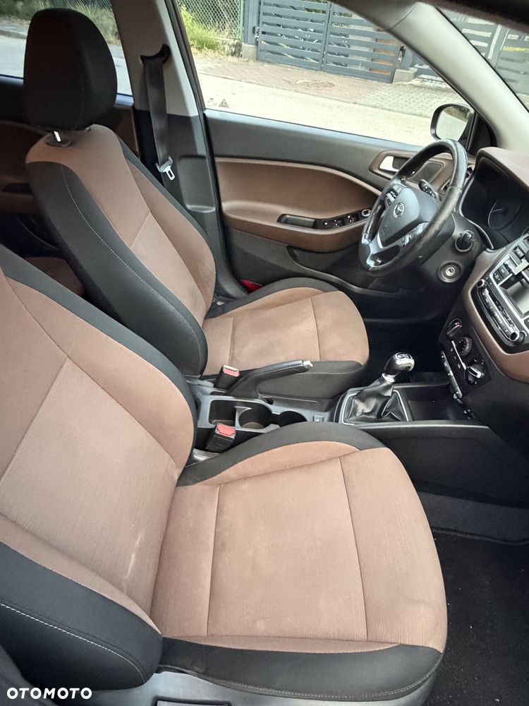 Hyundai i20 1.2 YES Plus - 26