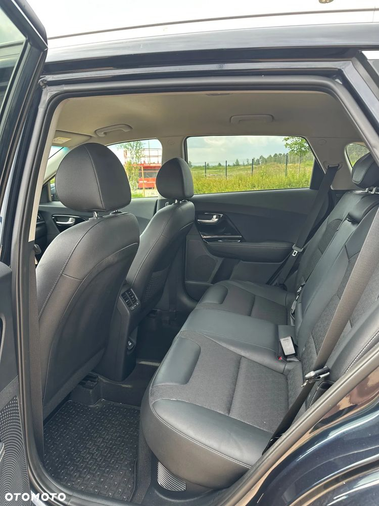 Kia Niro 1.6 GDI Hybrid L Business Line - 19