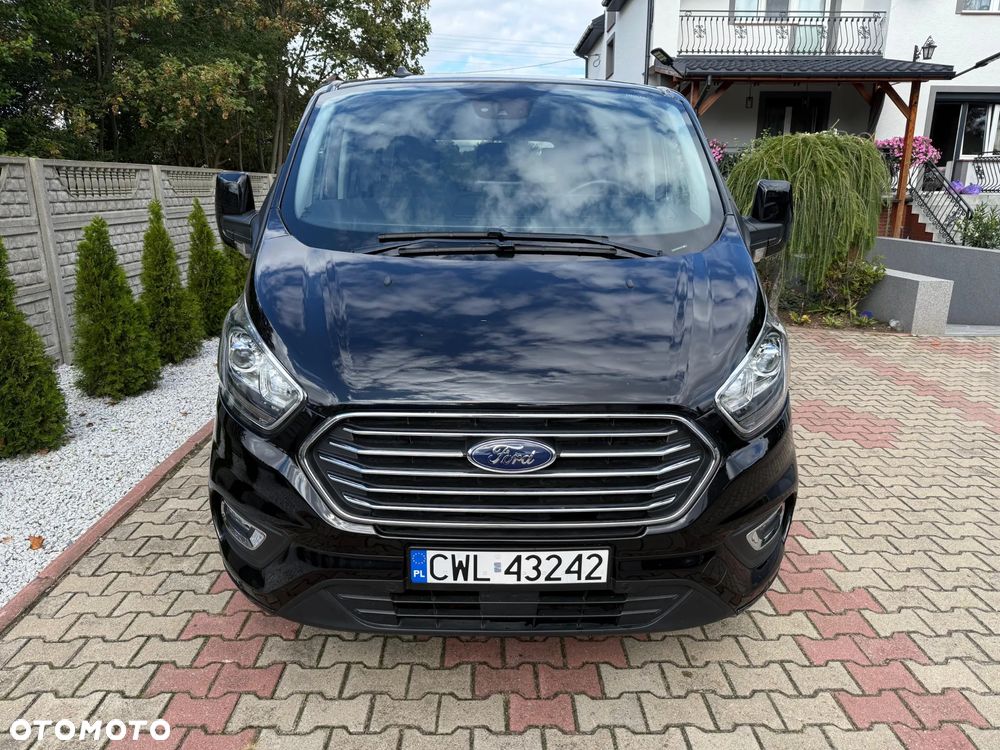 Ford Tourneo Custom - 2