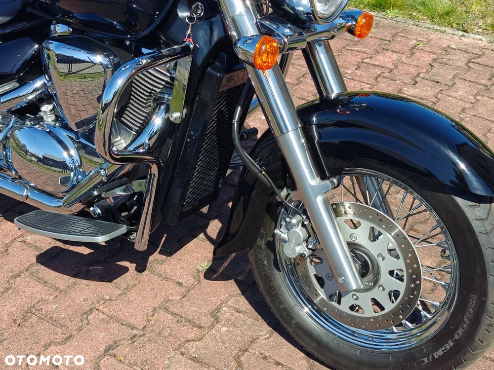 Suzuki Intruder - 6