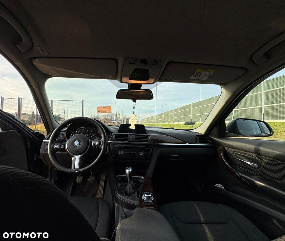 BMW Seria 3 320d - 4