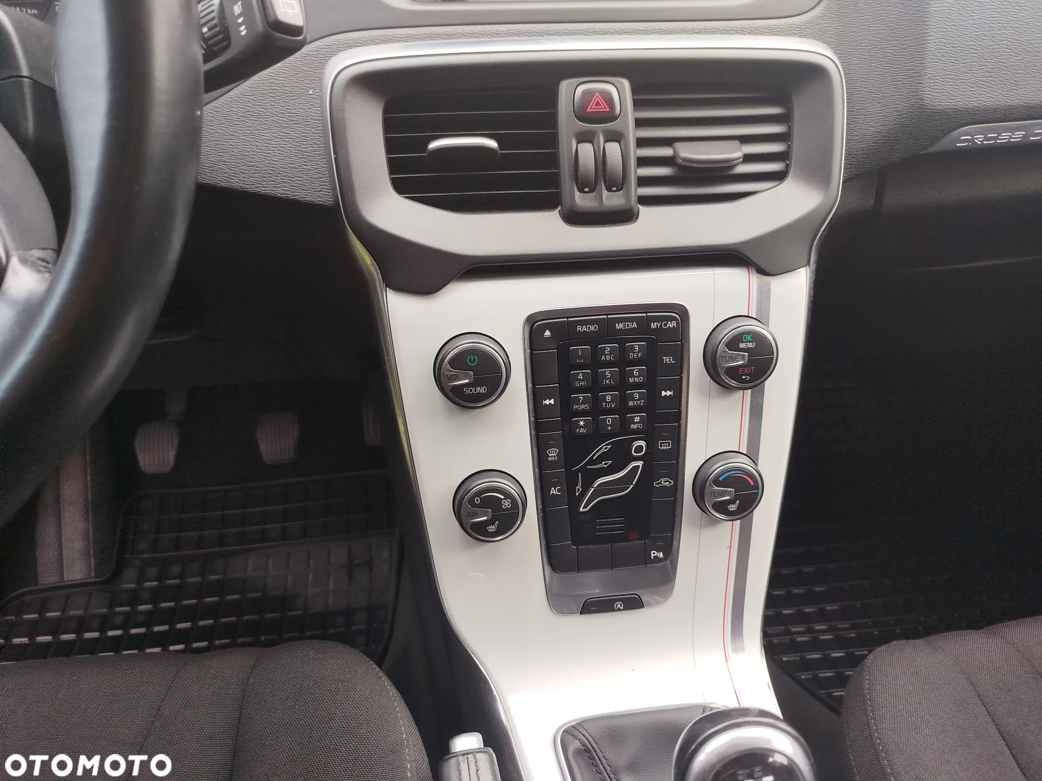 Volvo V40 D3 Momentum - 14