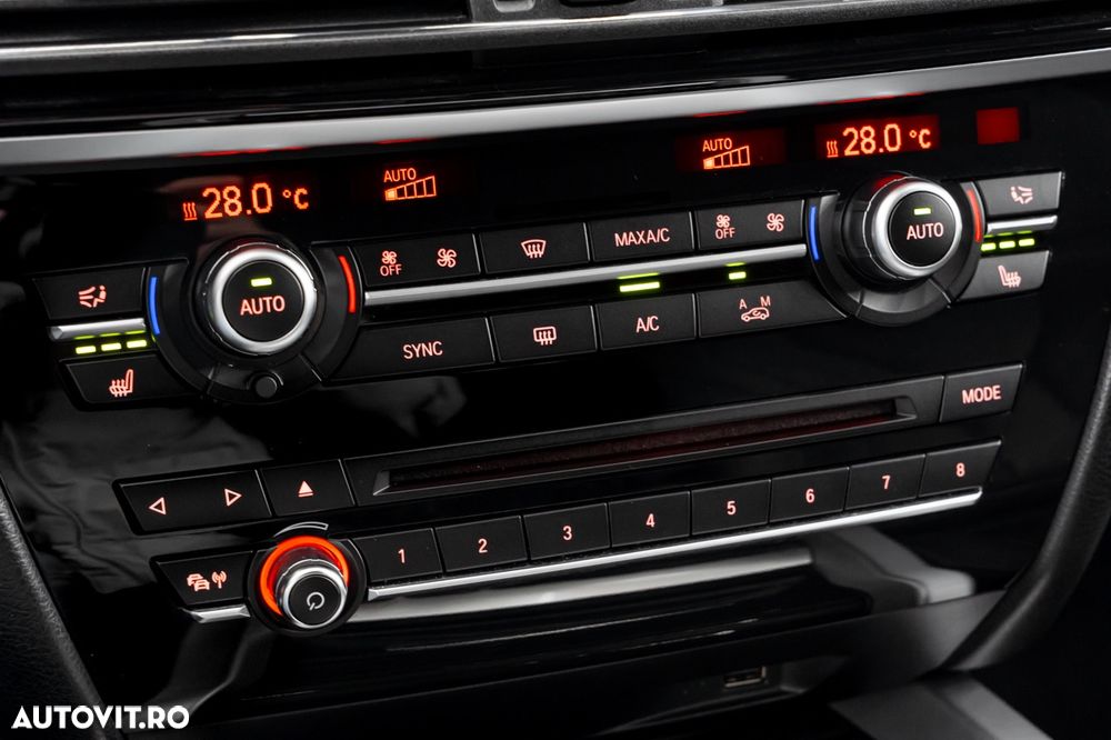 BMW X5 xDrive30d - 33