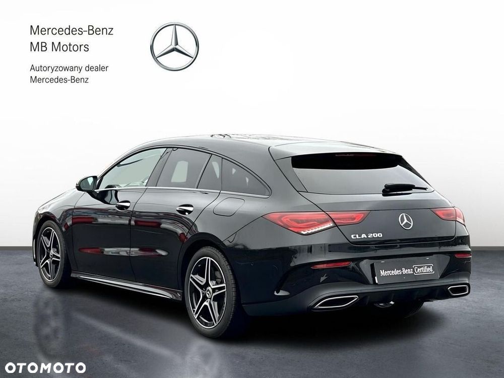 Mercedes-Benz CLA 200 7G-DCT - 4
