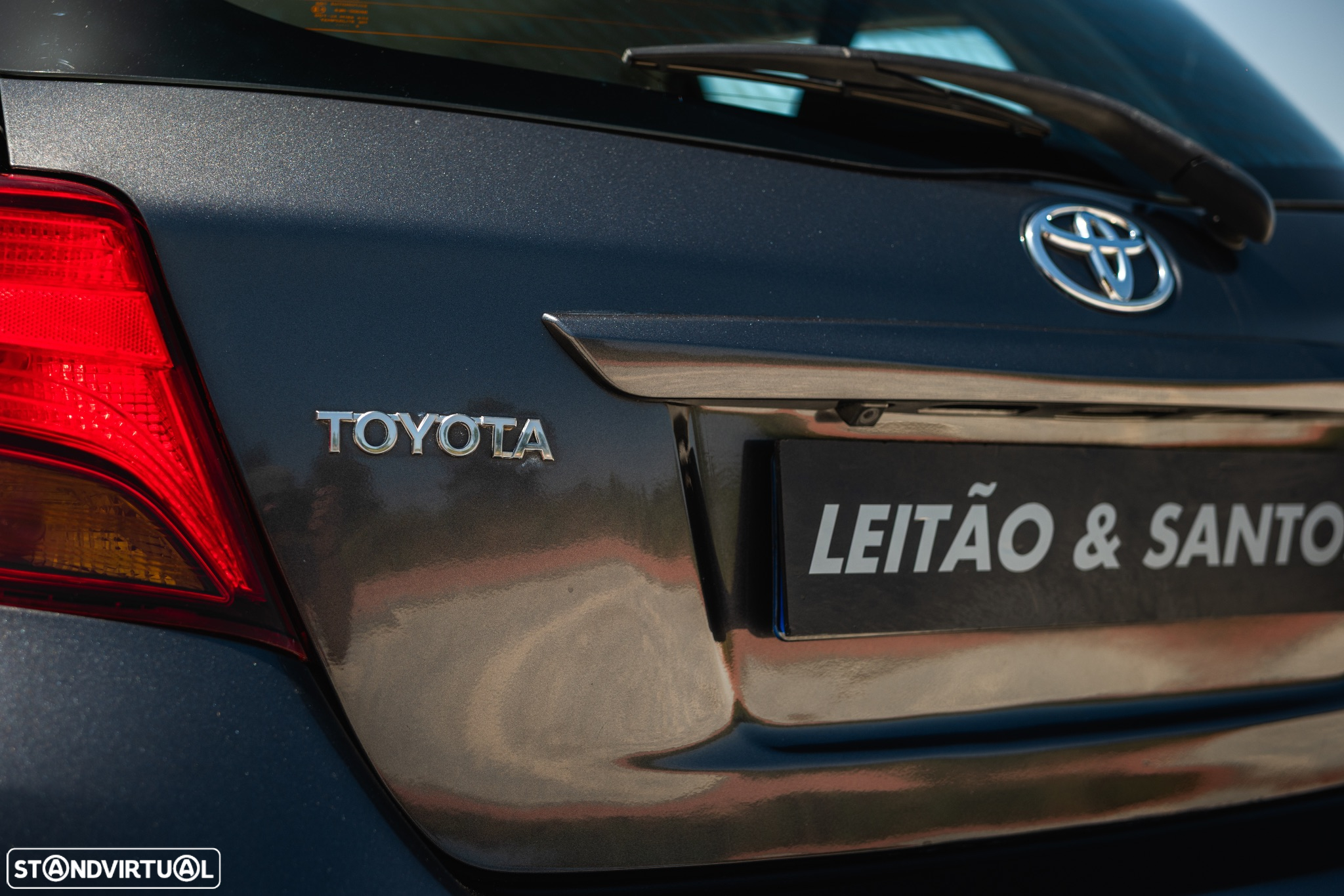 Toyota Yaris 1.0 VVT-i Comfort +PS Style +P.Techno - 27