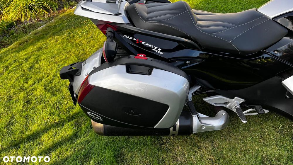 Can-Am Spyder - 7