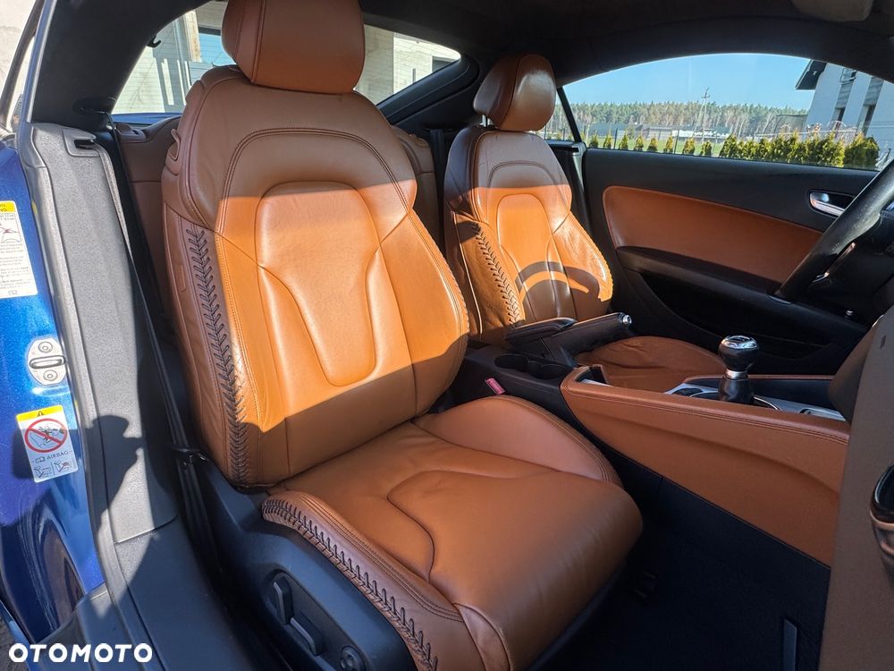 Audi TT S Coupé - 18