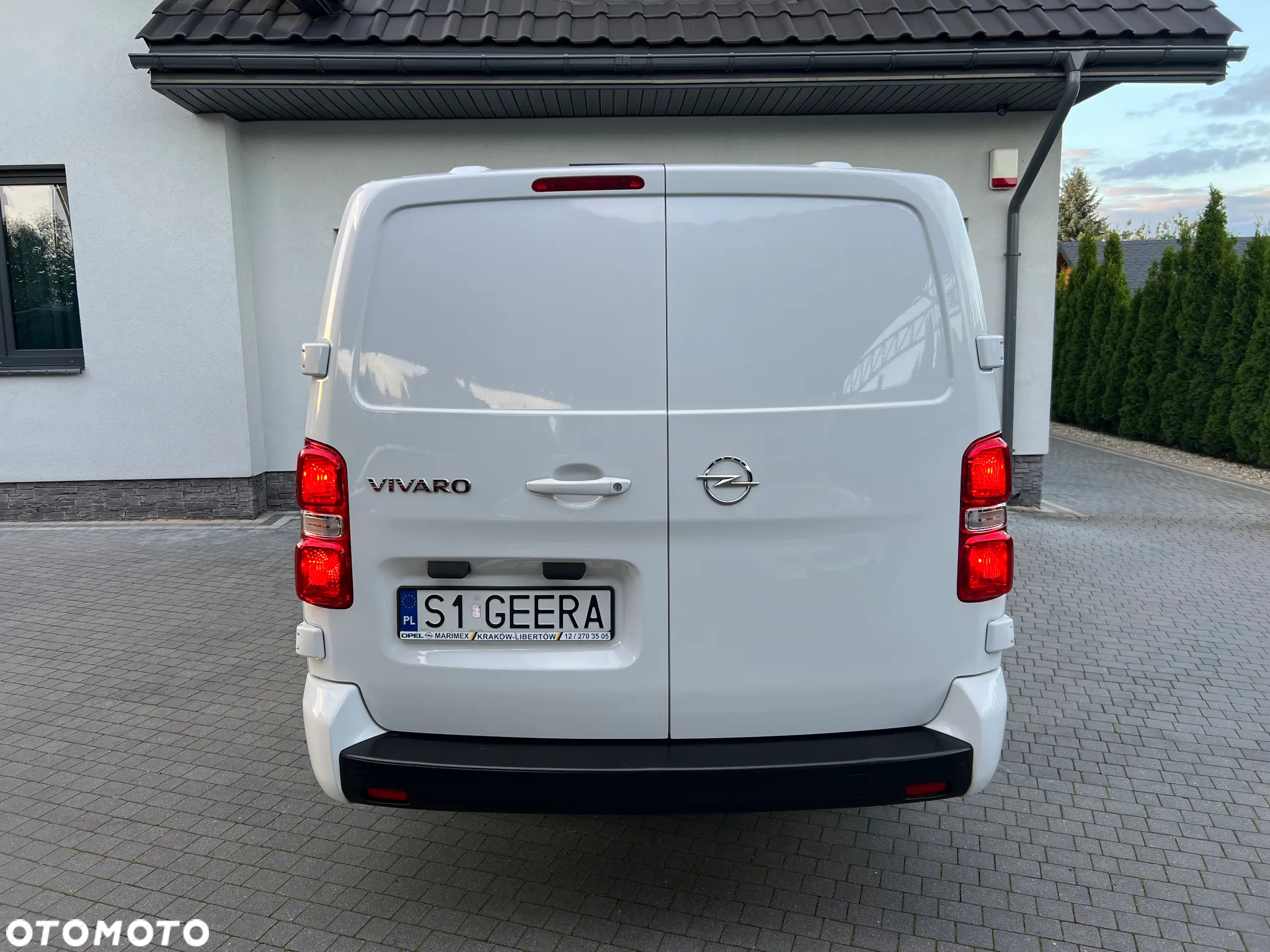 Opel Vivaro - 18