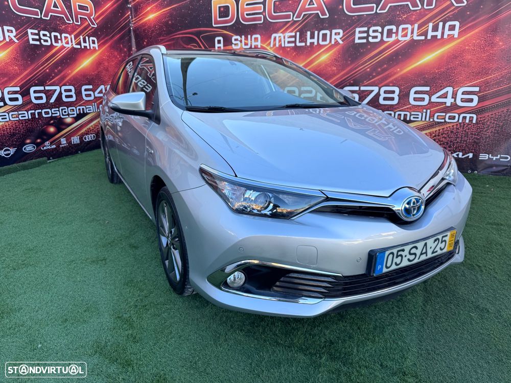 Toyota Auris Touring Sports 1.8 HSD Exclusive +Sky+Navi - 2