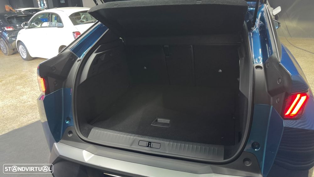 Peugeot E-3008 Allure - 43