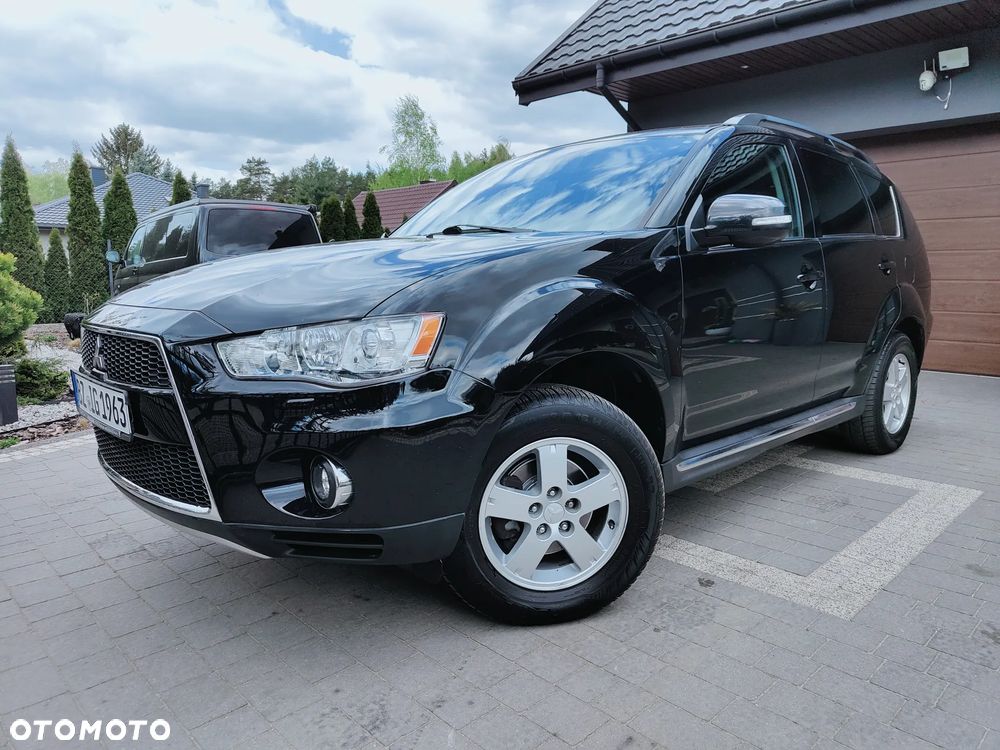 Mitsubishi Outlander 2.2 DI-D 4WD TC-SST Intense - 2