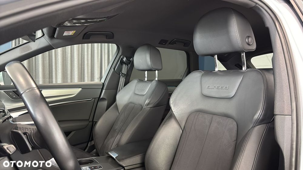 Audi A6 Allroad - 12