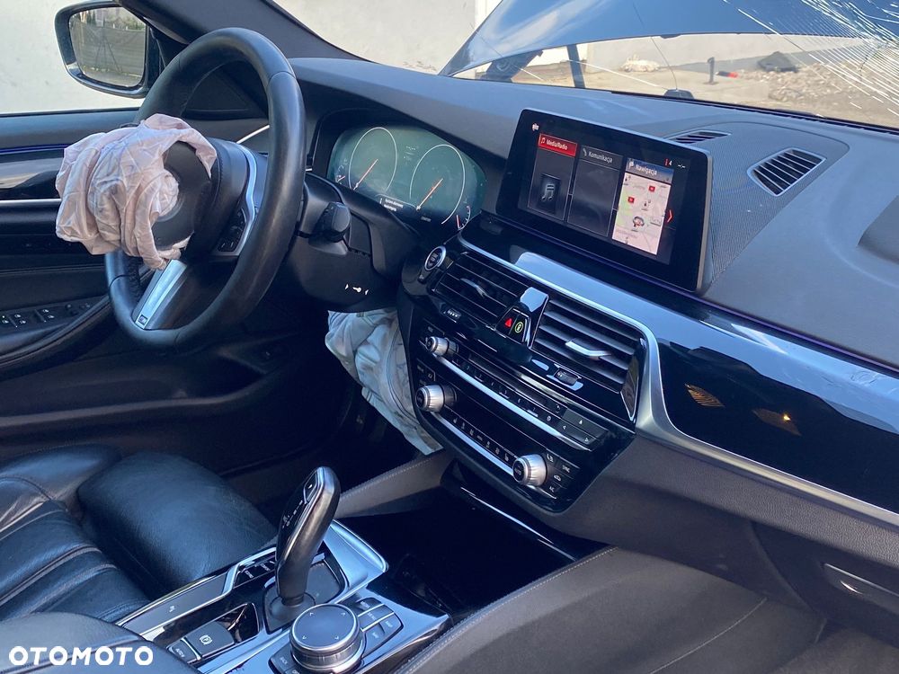 BMW Seria 5 525d M Sport sport - 15