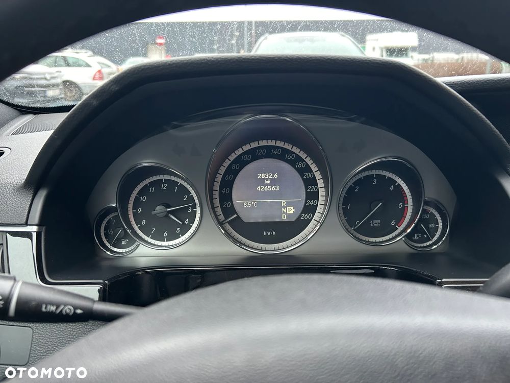 Mercedes-Benz Klasa E 350 CDI BlueEff Avantgarde - 14