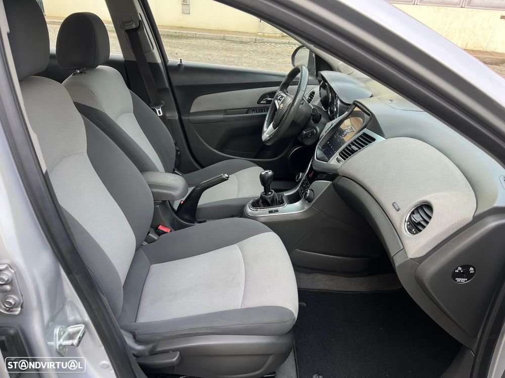 Chevrolet Cruze 2.0 VCDi LT - 23