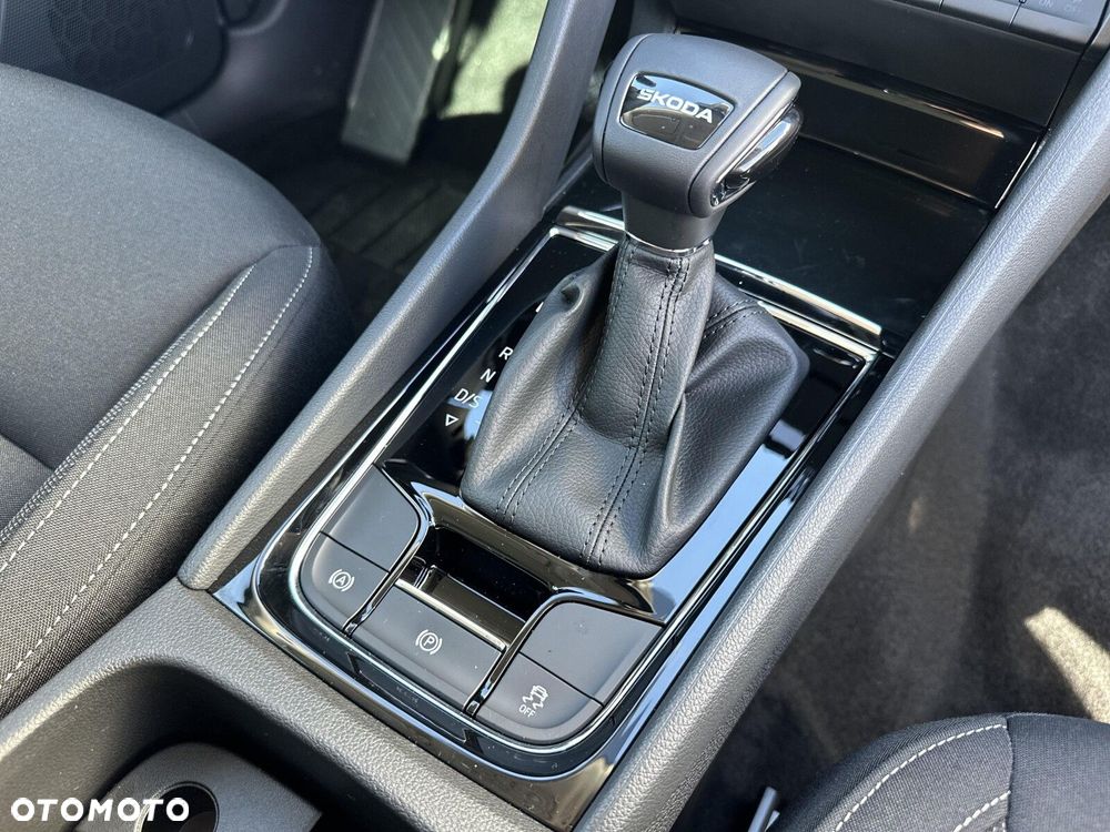 Skoda Karoq 1.5 TSI ACT Edition 130 DSG - 23