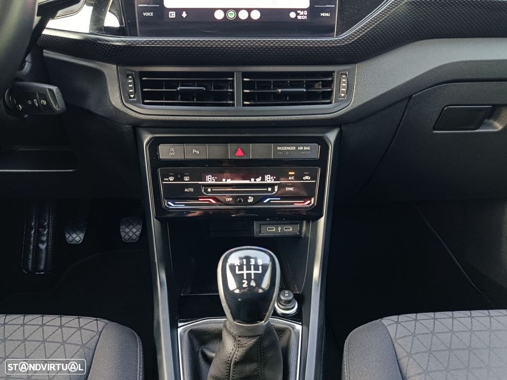 VW T-Cross 1.0 TSI Life - 31