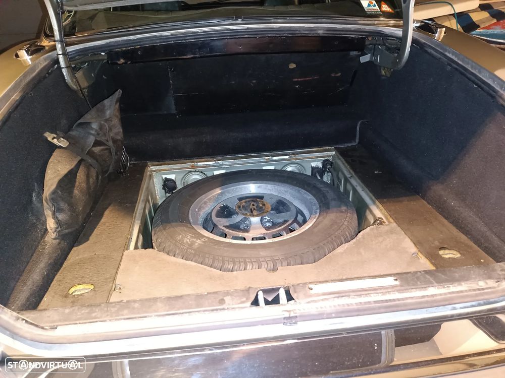 Daimler Sovereign - 32