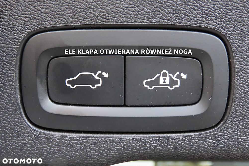 Volvo XC 60 B5 B AWD Ultimate Black Edition - 20