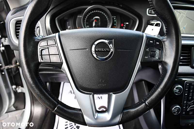 Volvo V40 T2 Geartronic Momentum - 12
