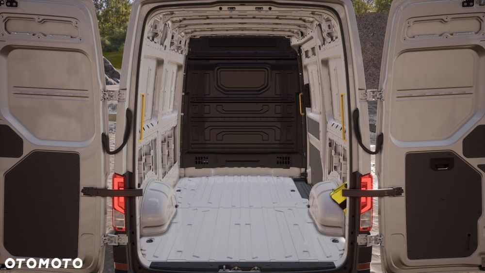Volkswagen Crafter - 14