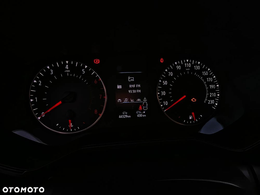 Renault Clio 1.0 TCe Techno - 26