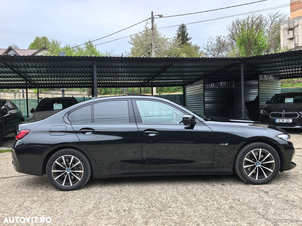 BMW Seria 3 320e Aut. Sport Line - 23