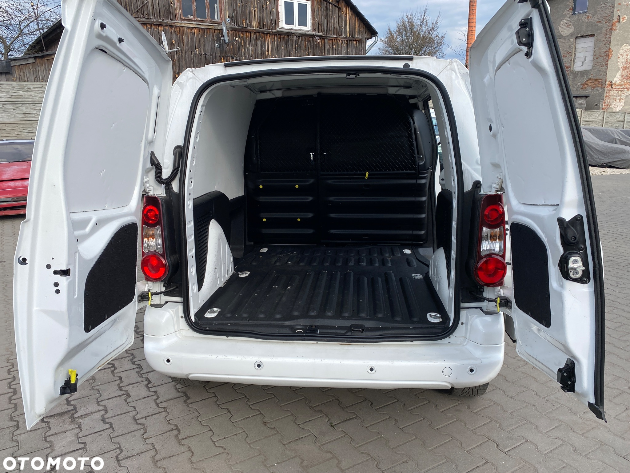 Citroën BERLINGO - 21